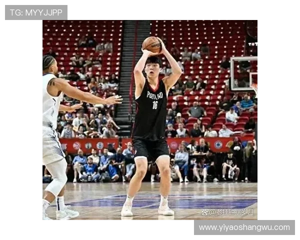 里夫斯已彻底领悟NBA精髓 杨瀚森仍在不断摸索和进步